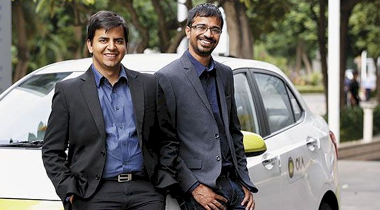 Bhavish (L) founder of Ola with his friend & co-founder of Ola Ankit Bhati (R)