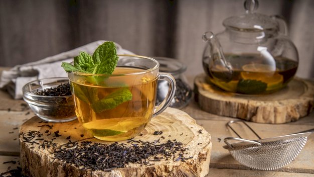 Five Best Metabolism Boosting Teas To Melt Down Those Extra Pounds